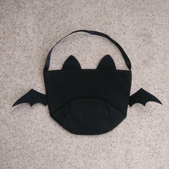 NEW Halloween Bat Bucket - Picture 6 of 6